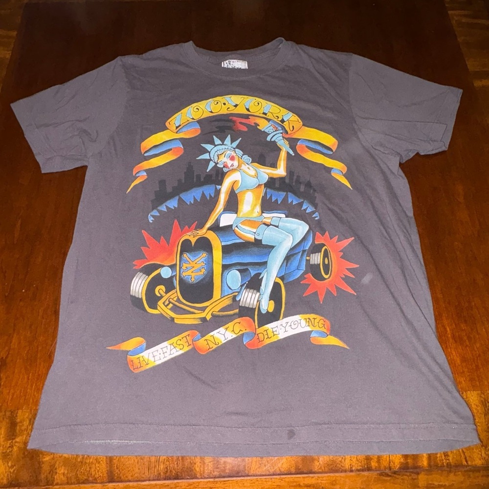 Zoo York Statue of Liberty Pin Up Girl Hot Rod Graphic T Shirt XL Streetwear NYC
